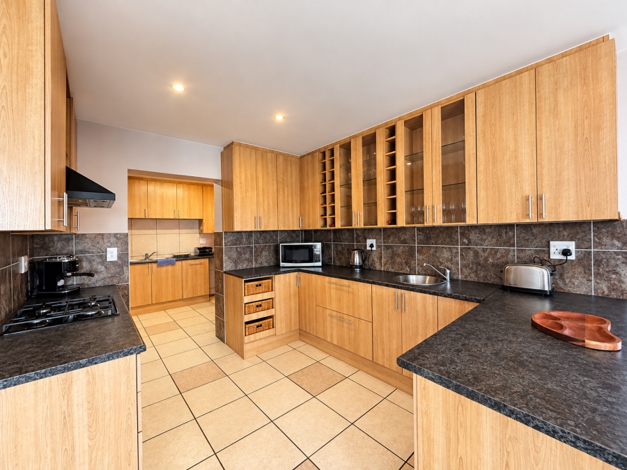 To Let 3 Bedroom Property for Rent in Myburgh Park Western Cape